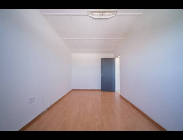 105M² OFFICE TO LET IN BALLITO DISTRICT
